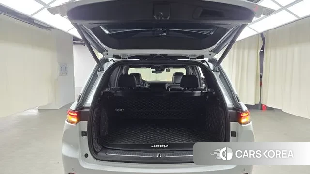 Jeep Grand Cherokee (WL) id 3696301 из Кореи 11