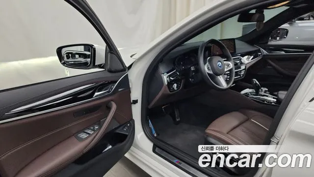 BMW 5 Series (G30) id 2688653 из Кореи 11