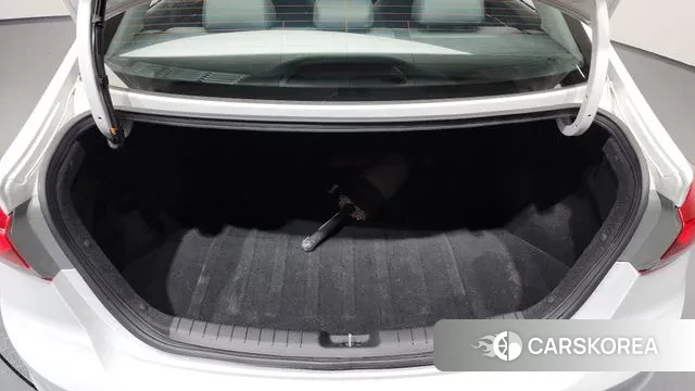 Hyundai Avante AD id 3505570 из Кореи 11