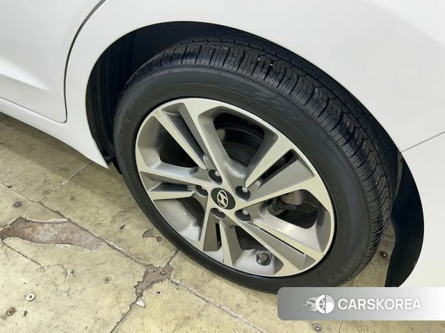 Hyundai Avante AD id 4944426 из Кореи 11