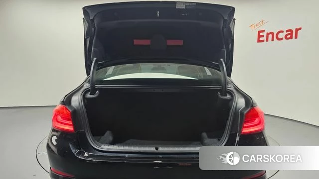 BMW 5 Series (G30) id 3828658 из Кореи 11