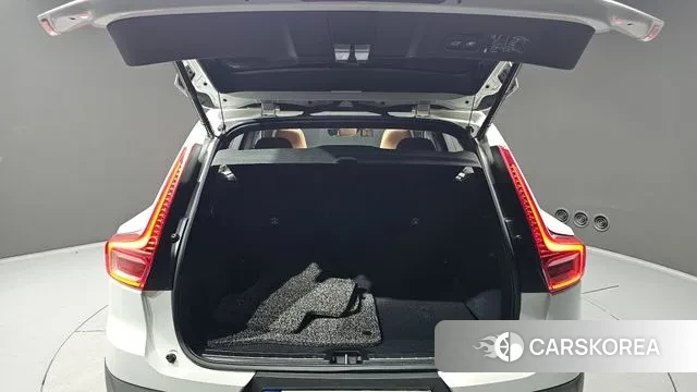 Volvo XC40 id 3044001 из Кореи 11