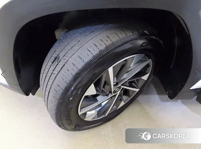 Hyundai Tucson Hybrid (NX4) id 3702839 из Кореи 11