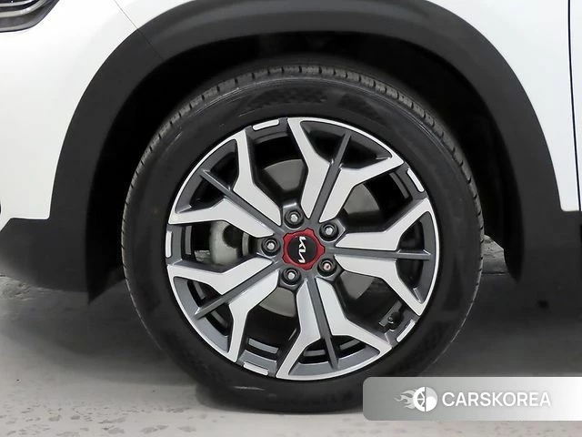 Kia Seltos id 4303407 из Кореи 11