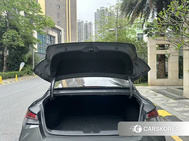Hyundai Elantra id 4221298 из Китая 11
