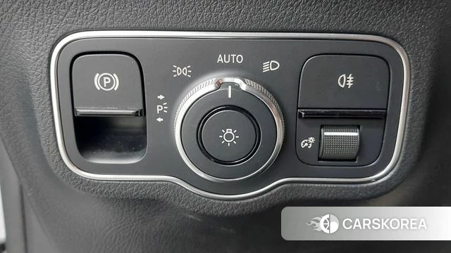 Mercedes-Benz GLA - Class H247 id 4880586 из Кореи 11