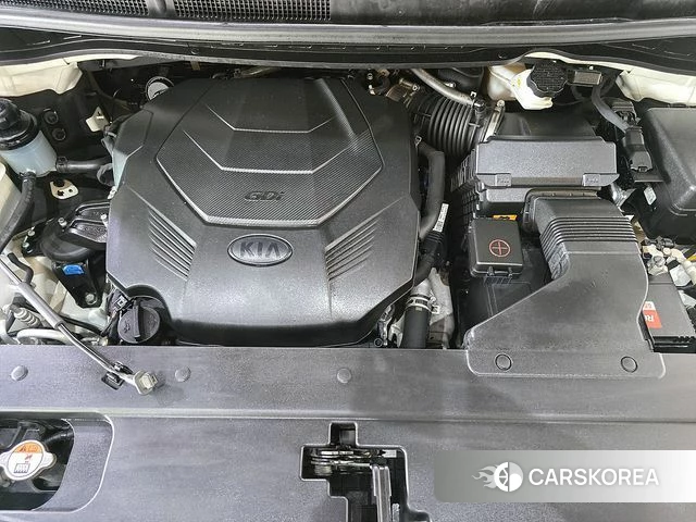 Kia The New Carnival id 4581484 из Кореи 11