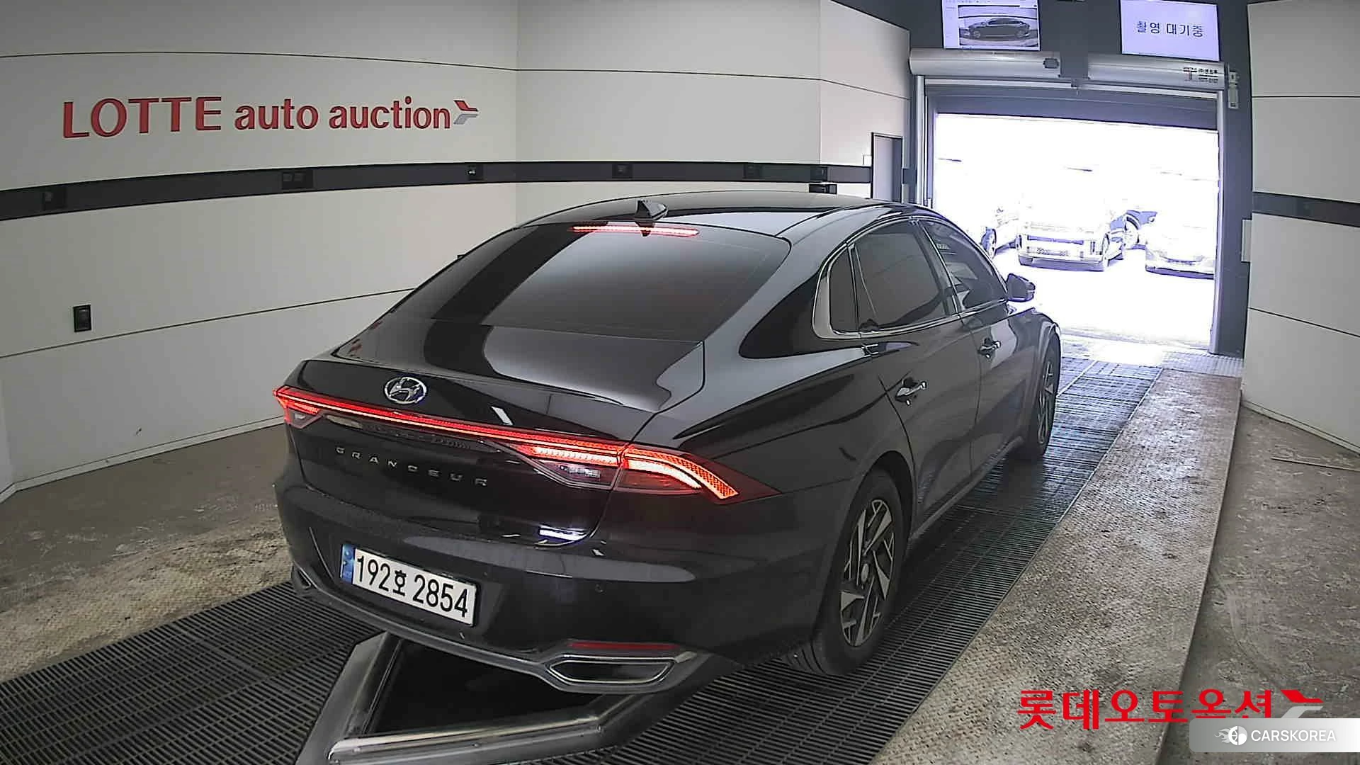 Hyundai Grandeur Hybrid id 3881998 из Кореи 11