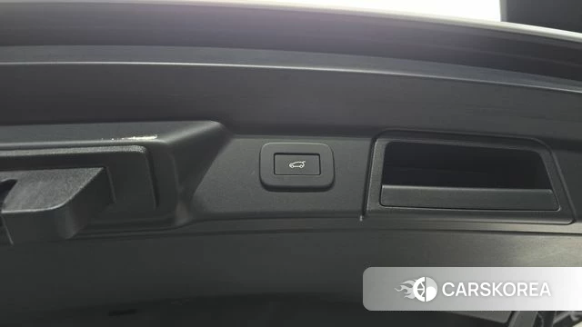 Land Rover Range Rover Velar id 4230610 из Кореи 11