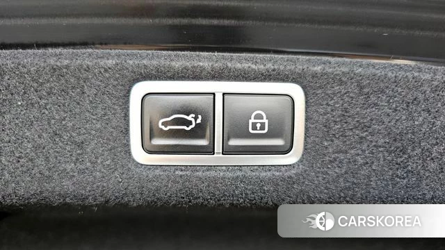 Hyundai Grandeur Hybrid (GN7) id 3891882 из Кореи 11