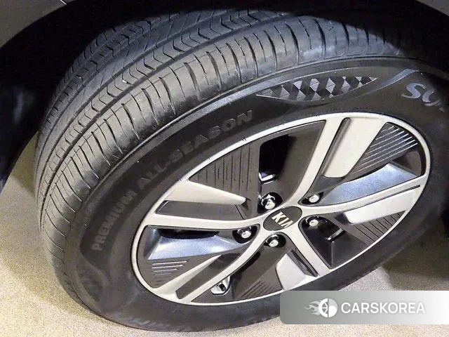 Kia The New Niro id 2970278 из Кореи 11