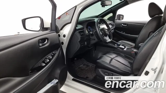 Nissan Leaf (ZE1) id 2558346 из Кореи 11