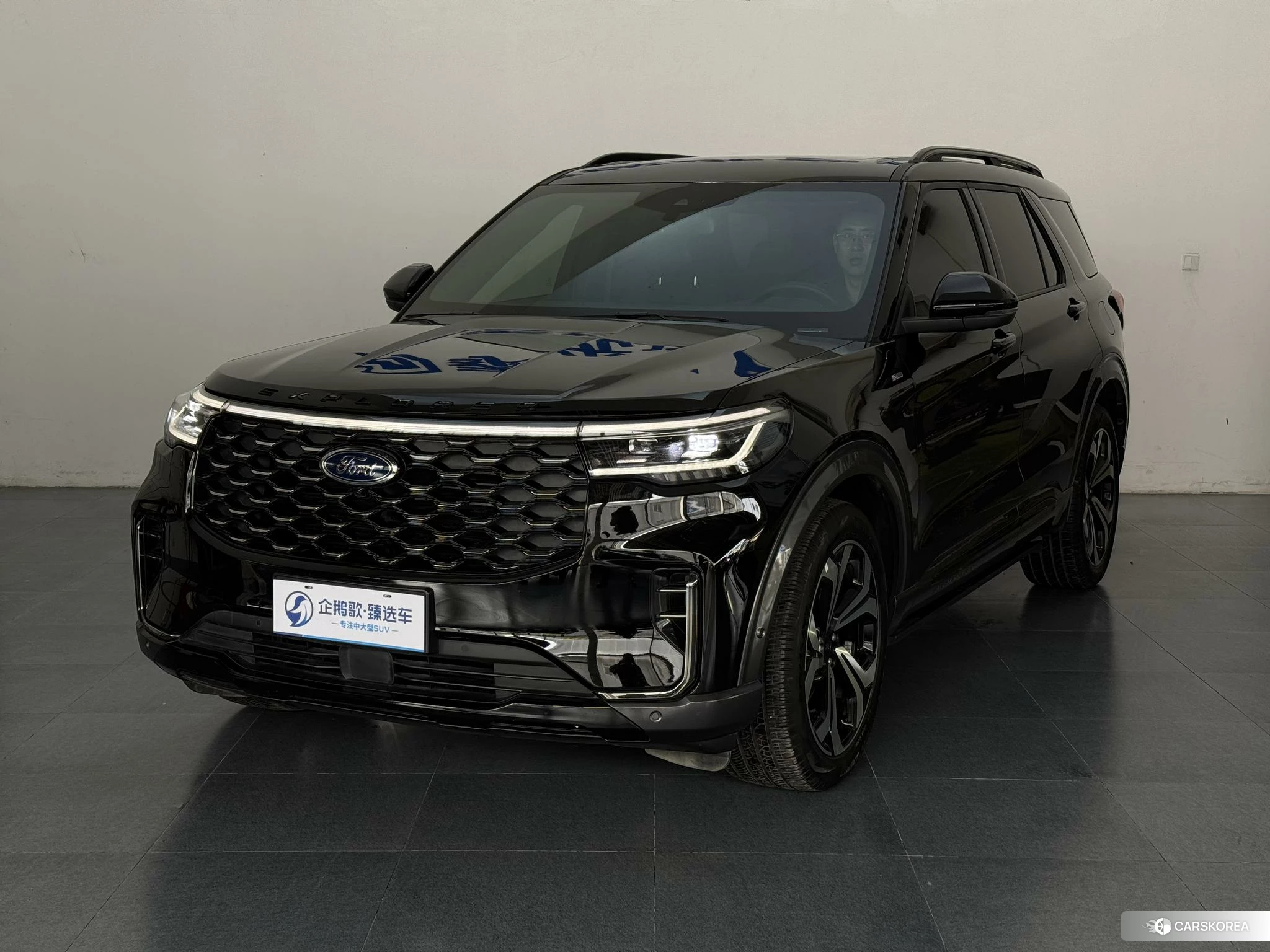 Ford Explorer id 4405771 из Китая 11
