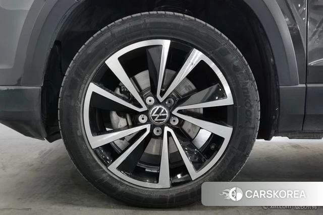 Volkswagen Tuyue id 4297823 из Китая 11