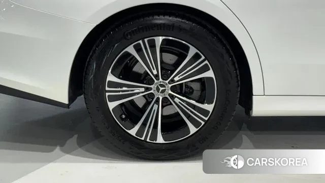 Mercedes-Benz E-Class W214 id 3359397 из Кореи 11