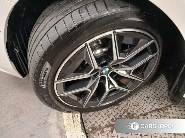 BMW 5 Series (G60) id 3425288 из Кореи 11