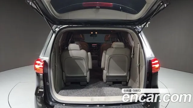 Kia The New Carnival id 2860487 из Кореи 11