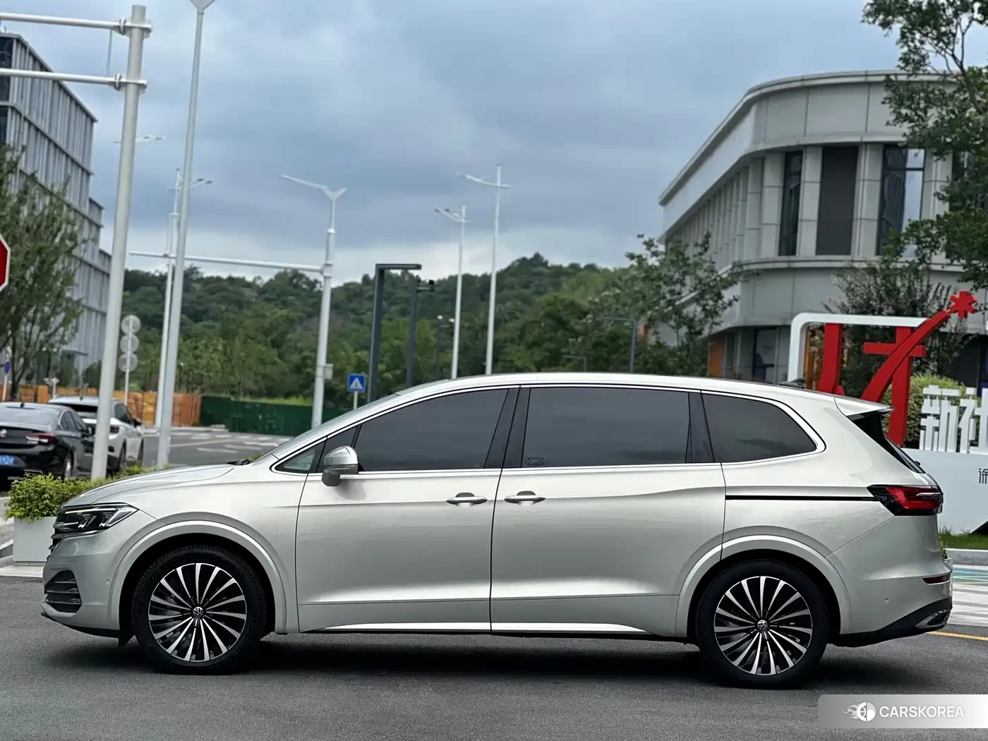 Volkswagen Viloran id 4547335 из Китая 11