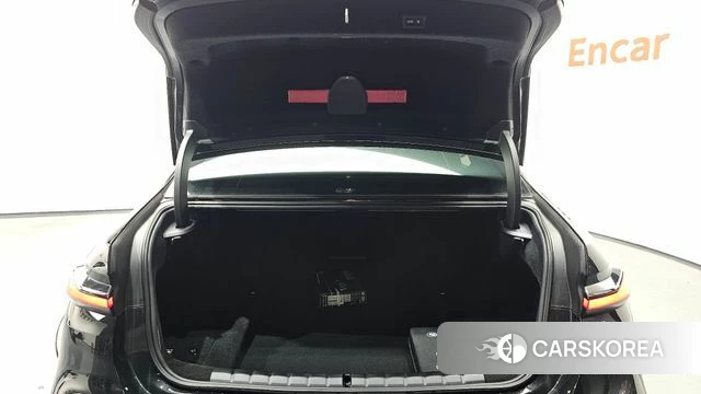 BMW 7 Series (G70) id 3896428 из Кореи 11