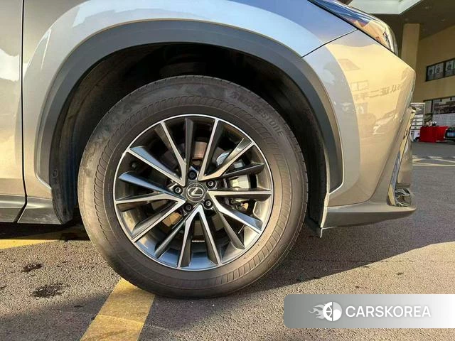 Lexus NX id 4273944 из Китая 11