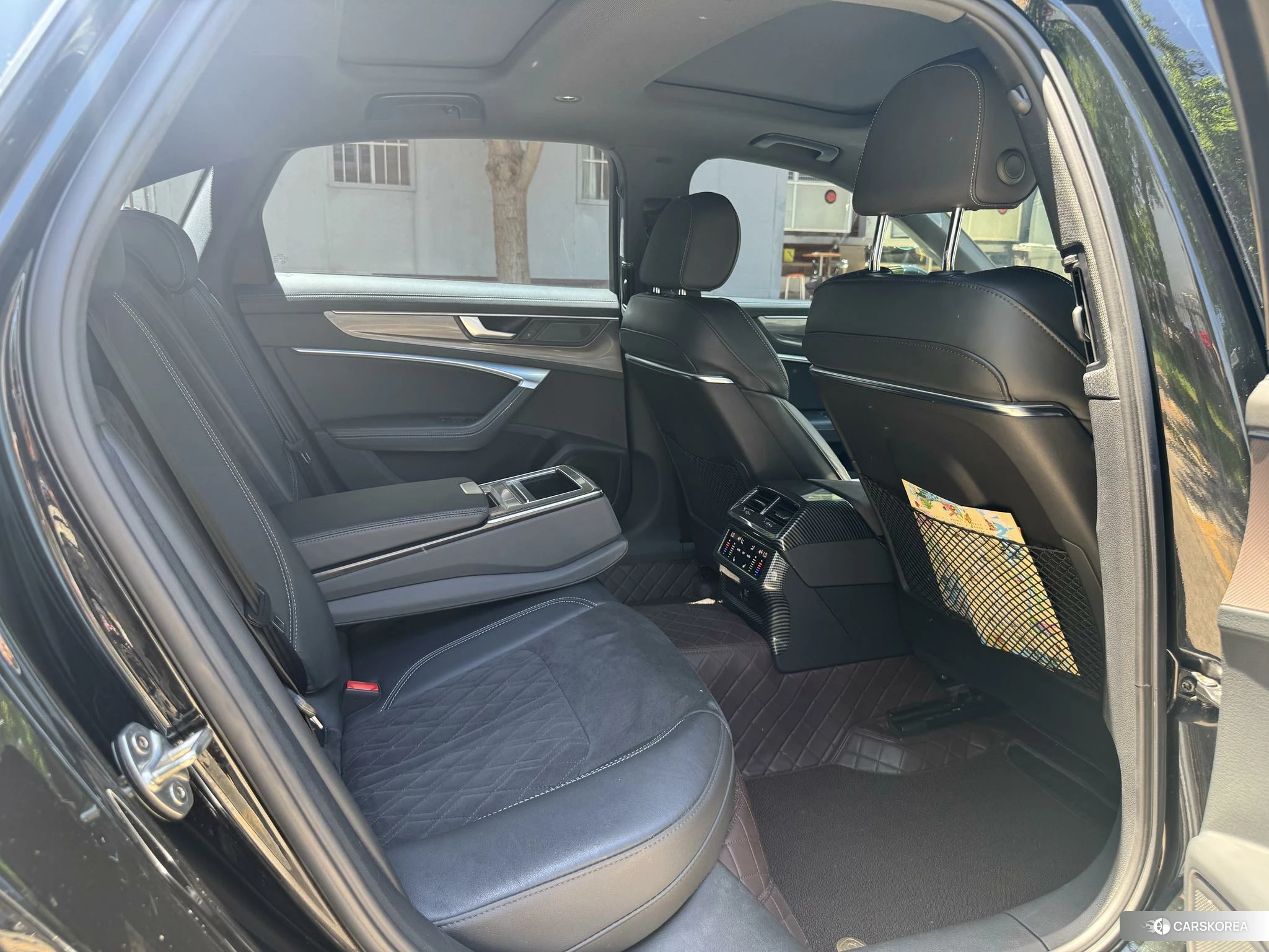 Audi A6L id 4473833 из Китая 11