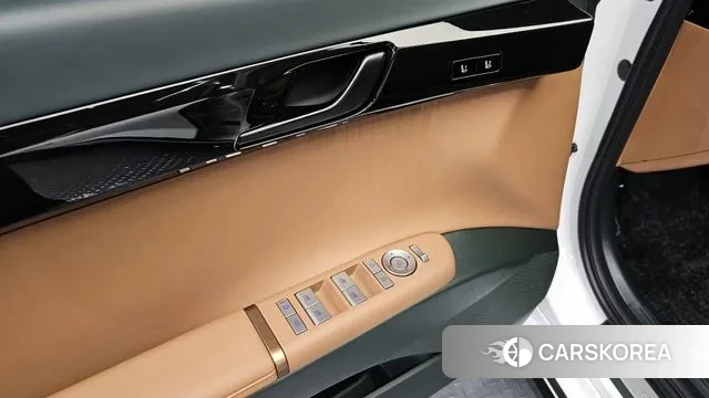 Hyundai Grandeur Hybrid (GN7) id 3310716 из Кореи 11