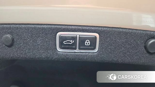 Hyundai Grandeur (GN7) id 3891832 из Кореи 11