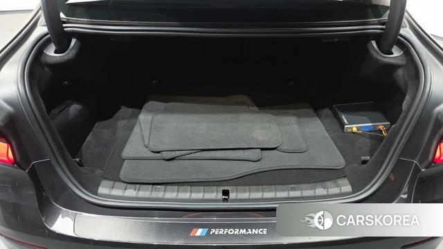 BMW 5 Series (G30) id 4423217 из Кореи 11