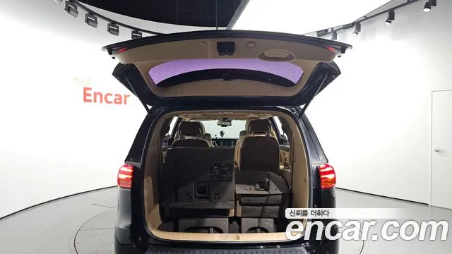 Kia The New Carnival id 2474040 из Кореи 11