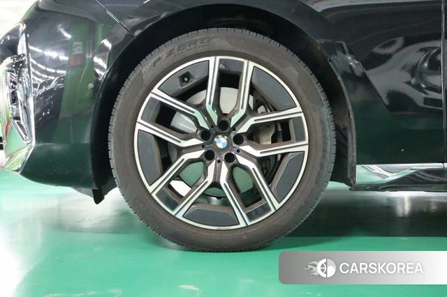 BMW 7 Series (G70) id 4910899 из Кореи 11
