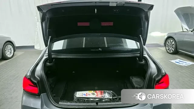 BMW 5 Series (G30) id 3571955 из Кореи 11