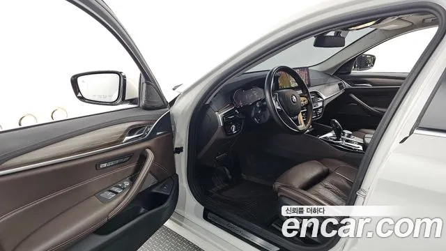 BMW 5 Series (G30) id 2783978 из Кореи 11