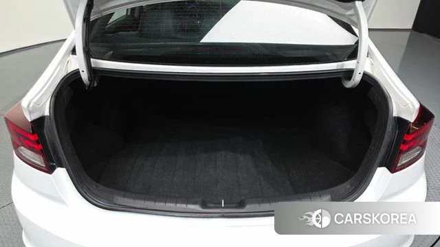 Hyundai The New Avante AD id 3911618 из Кореи 11