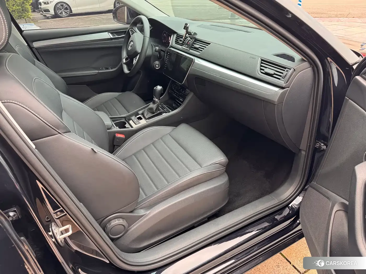Skoda Superb id 4679710 из Китая 11