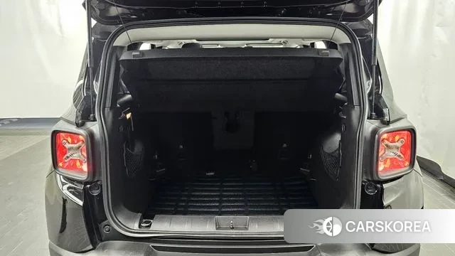 Jeep Renegade id 3661755 из Кореи 11