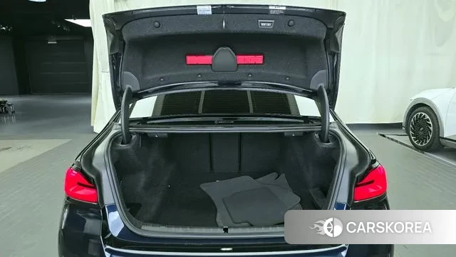 BMW 5 Series (G30) id 3053650 из Кореи 11