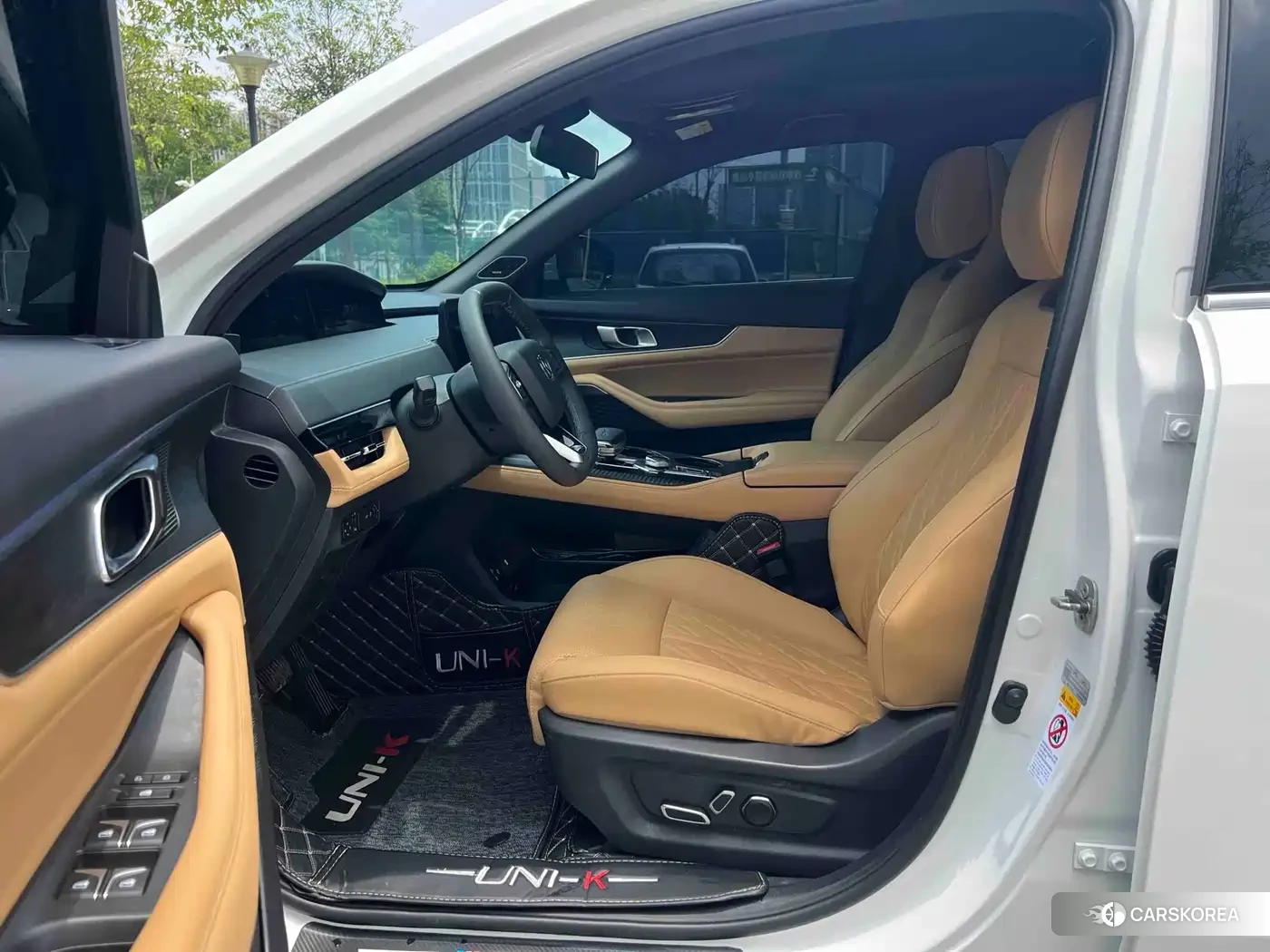 Chang'an Changan UNI-K id 4547188 из Китая 11