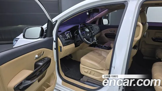 Kia The New Carnival id 2696458 из Кореи 11