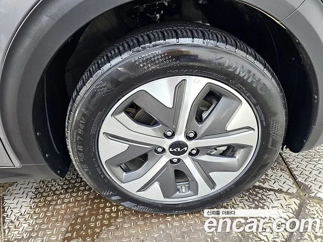 Kia Niro Plus id 2816432 из Кореи 11