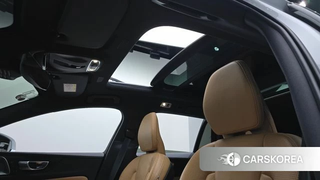 Volvo V60 Cross-Country 2nd Generation id 3819637 из Кореи 11