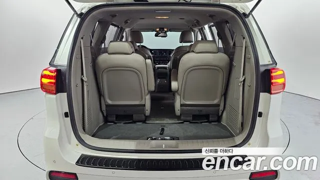 Kia The New Carnival id 2471075 из Кореи 11