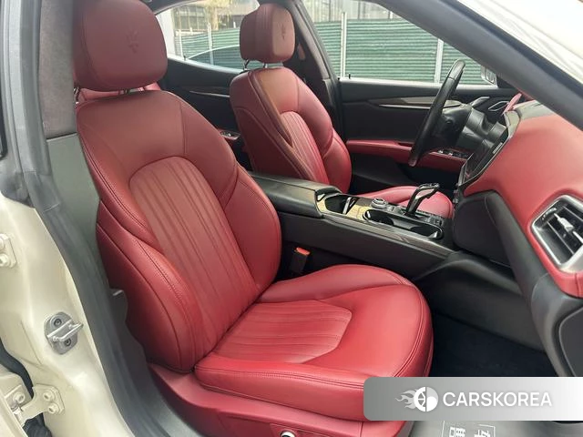 Maserati Ghibli id 4227895 из Китая 11