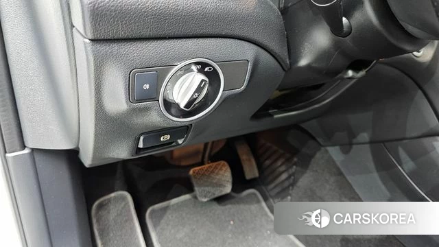 Mercedes-Benz GLA-Class X156 id 4251413 из Кореи 11