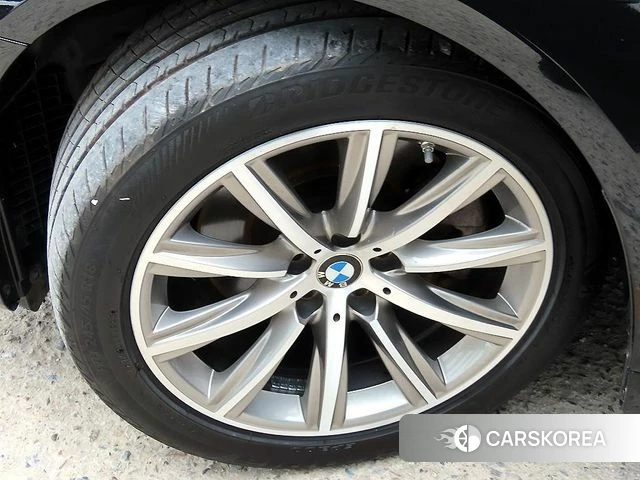 BMW 5 Series (G30) id 4596113 из Кореи 11