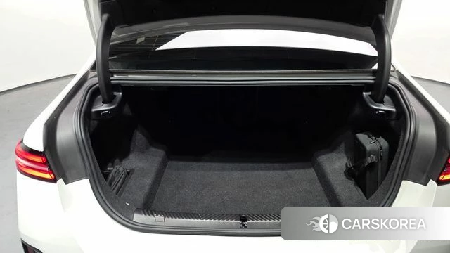 BMW 5 Series (G60) id 3786396 из Кореи 11