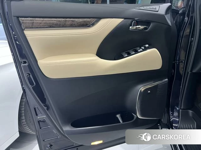 Toyota Wilfa id 4272109 из Китая 11