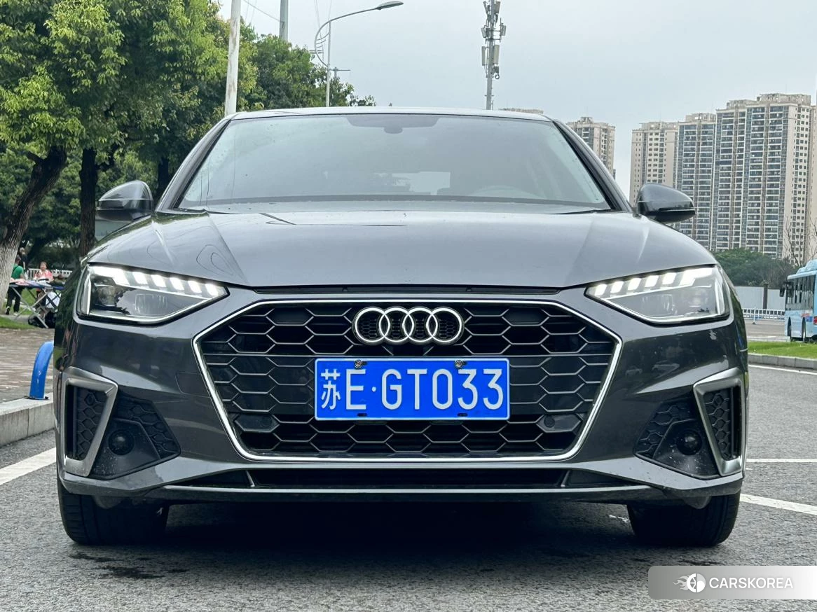 Audi A4L id 4512442 из Китая 11