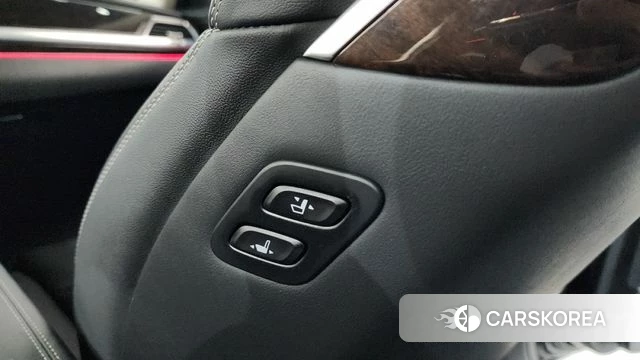 Genesis G90 id 3942789 из Кореи 11