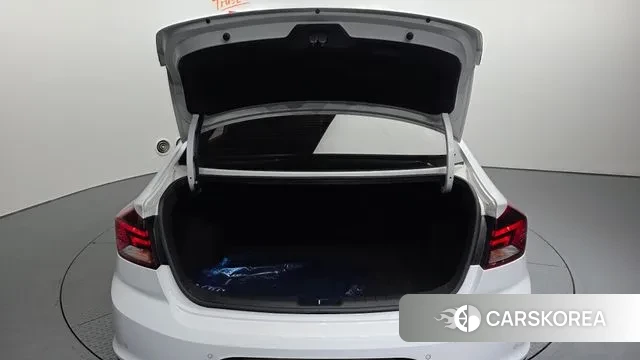 Hyundai The New Avante AD id 3344850 из Кореи 11