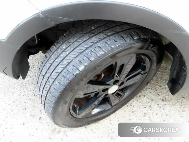 Ssangyong New Style Korando C id 4325595 из Кореи 11